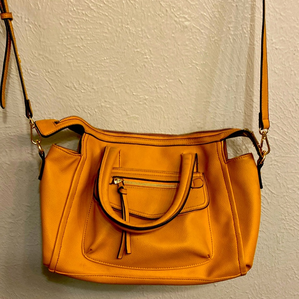 Nice Urban Expressions purse